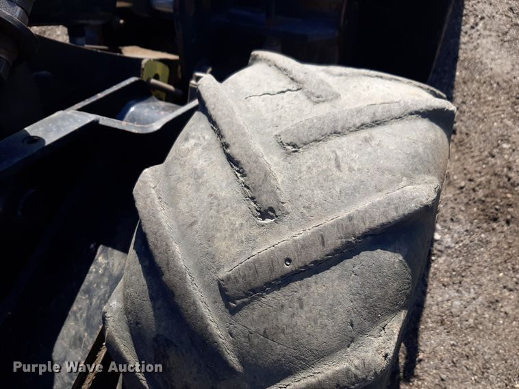 image for item DV9901 2008 Ditch Witch R300 compact utility loader