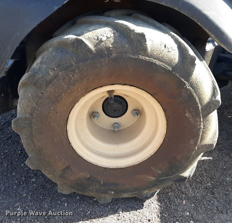 image for item DV9901 2008 Ditch Witch R300 compact utility loader