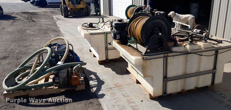 image for item DV9905 (2) GNC sprayers