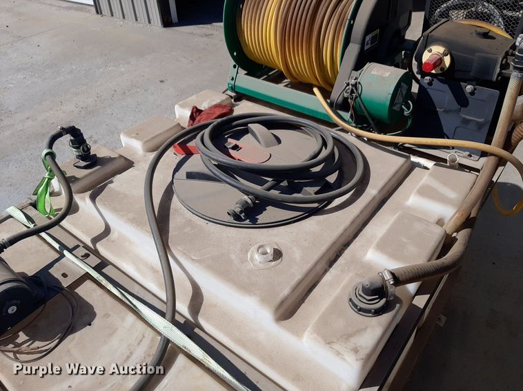 image for item DV9905 (2) GNC sprayers