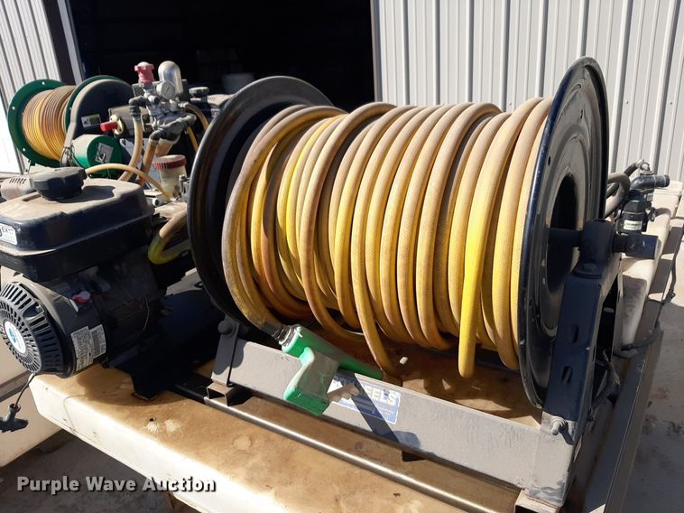 image for item DV9905 (2) GNC sprayers