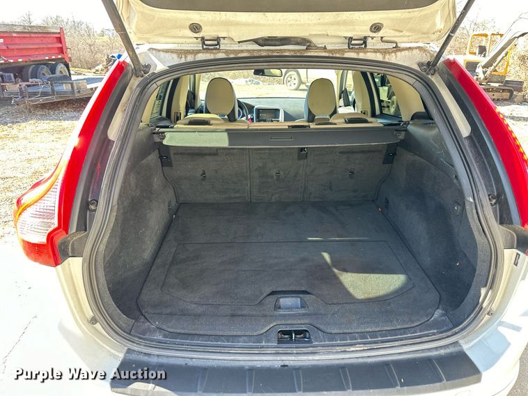 image for item DW2966 2011 Volvo  XC60  SUV