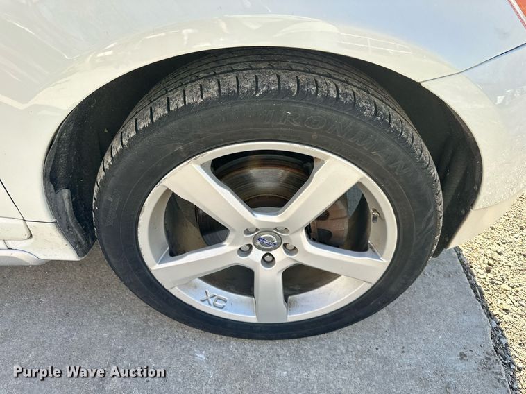 image for item DW2966 2011 Volvo  XC60  SUV