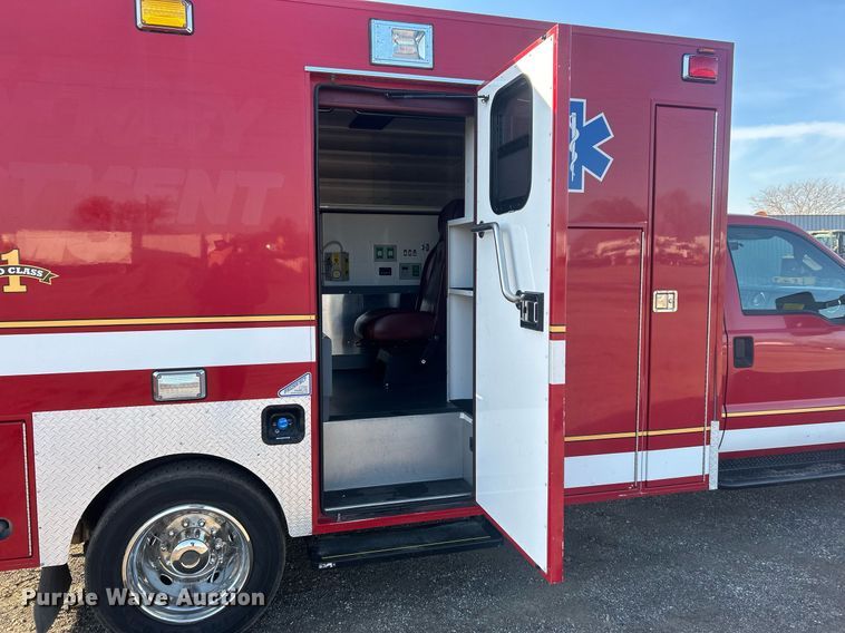 image for item EG1193 2012 Ford F450 Super Duty ambulance