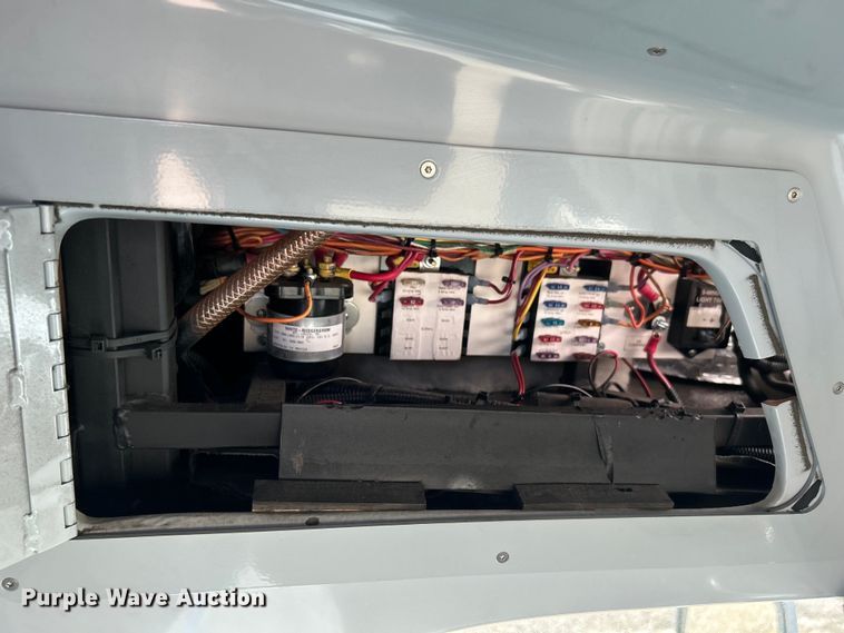 image for item EG1277 2008 Ford E450 shuttle bus