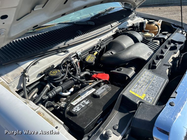 image for item EG1277 2008 Ford E450 shuttle bus