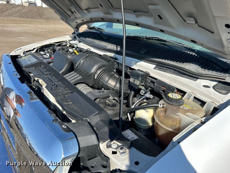 image for item EG1277 2008 Ford E450 shuttle bus