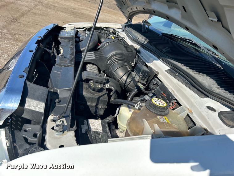 image for item EG1277 2008 Ford E450 shuttle bus