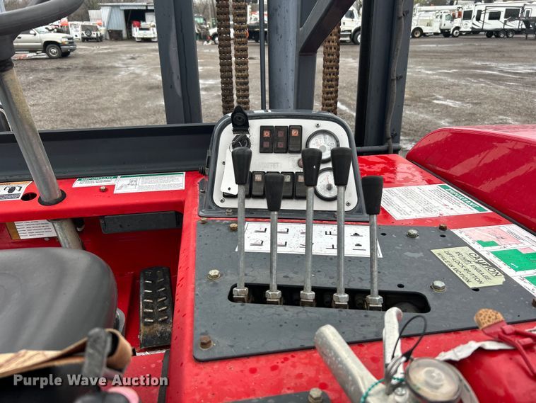 image for item EG1284 2013 Moffett M55.4 forklift