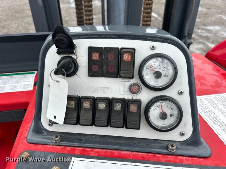 image for item EG1284 2013 Moffett M55.4 forklift