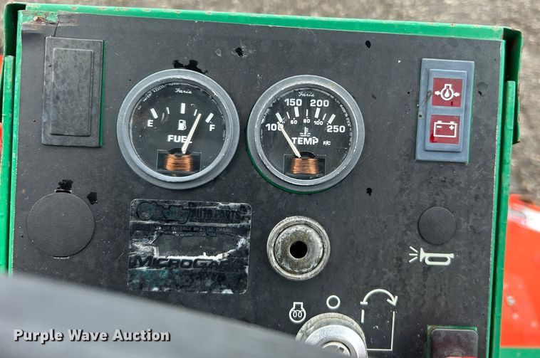 image for item EG1287 2000 Textron Frontline 728D lawn mower