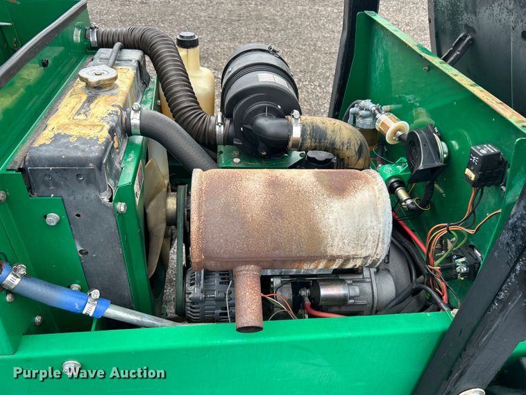 image for item EG1287 2000 Textron Frontline 728D lawn mower