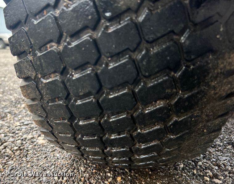 image for item EG1287 2000 Textron Frontline 728D lawn mower