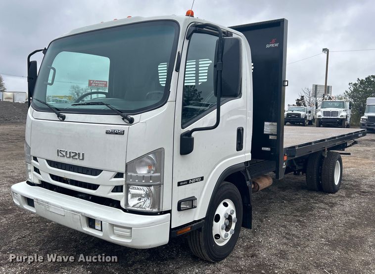 image for item EG1295 2016 Isuzu NPR flatbed truck