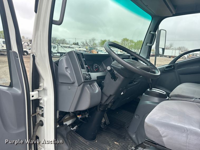 image for item EG1295 2016 Isuzu NPR flatbed truck