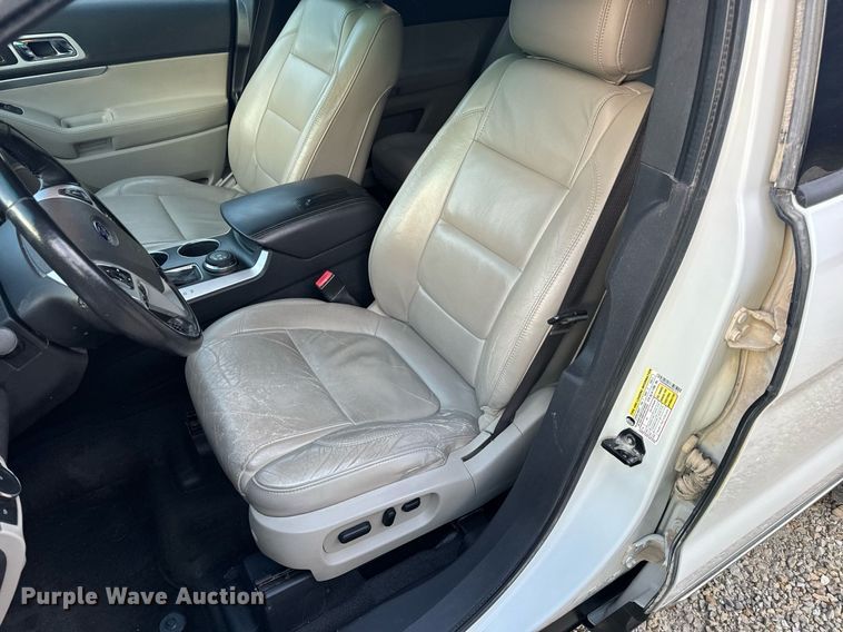 image for item EH6580 2011 Ford Explorer XLT SUV