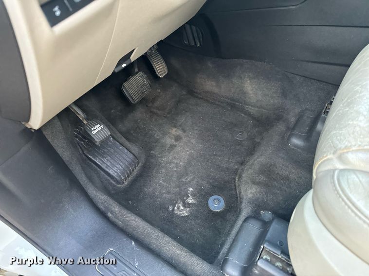 image for item EH6580 2011 Ford Explorer XLT SUV