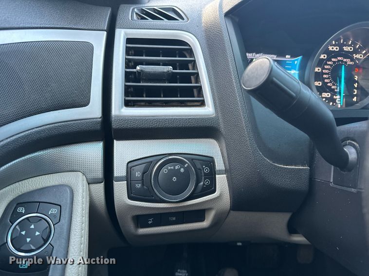 image for item EH6580 2011 Ford Explorer XLT SUV