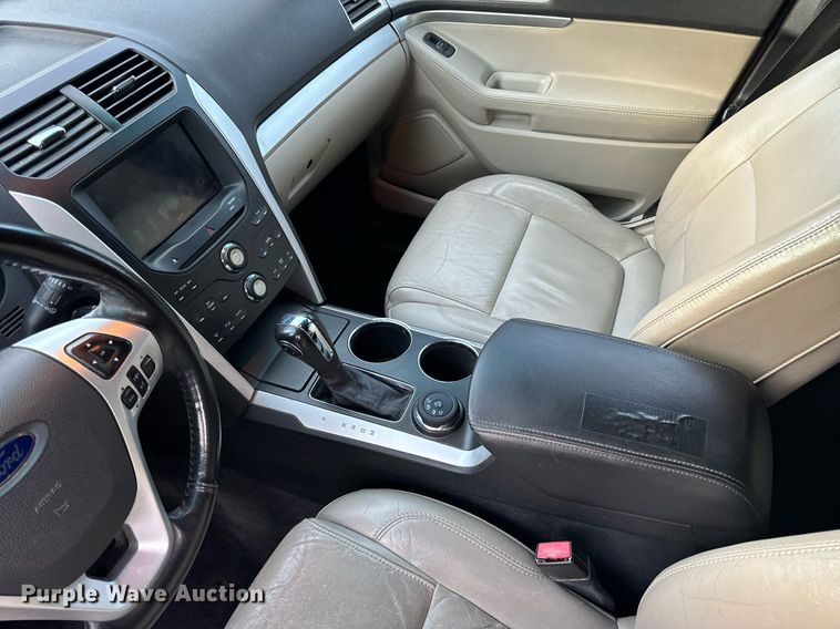 image for item EH6580 2011 Ford Explorer XLT SUV