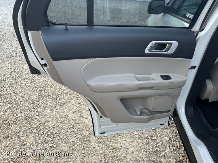 image for item EH6580 2011 Ford Explorer XLT SUV