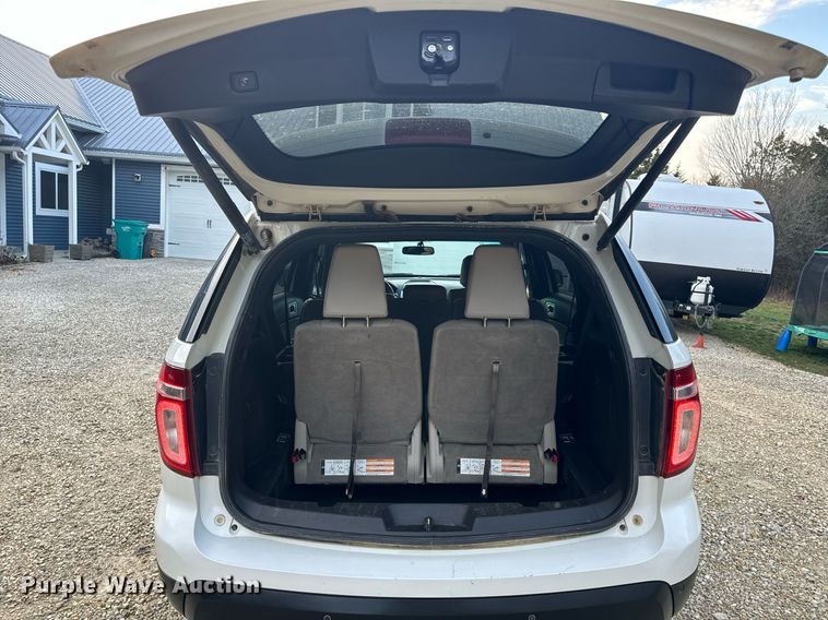 image for item EH6580 2011 Ford Explorer XLT SUV