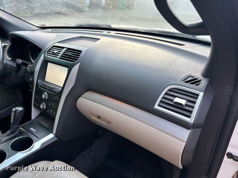 image for item EH6580 2011 Ford Explorer XLT SUV