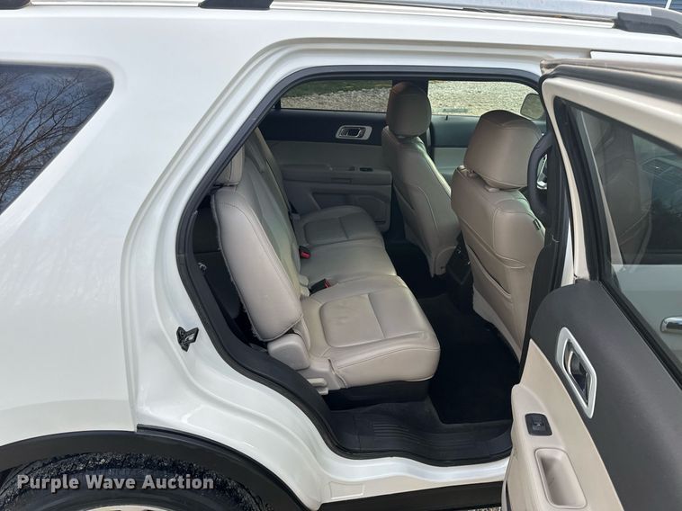 image for item EH6580 2011 Ford Explorer XLT SUV