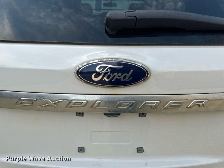 image for item EH6580 2011 Ford Explorer XLT SUV