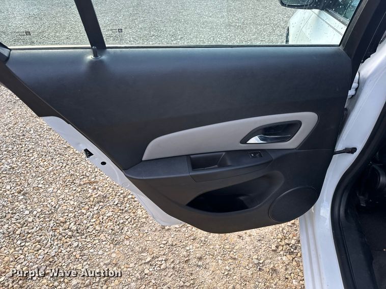 image for item EH6581 2015 Chevrolet Cruze Sedan