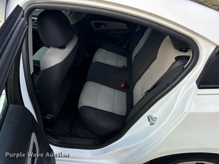 image for item EH6581 2015 Chevrolet Cruze Sedan