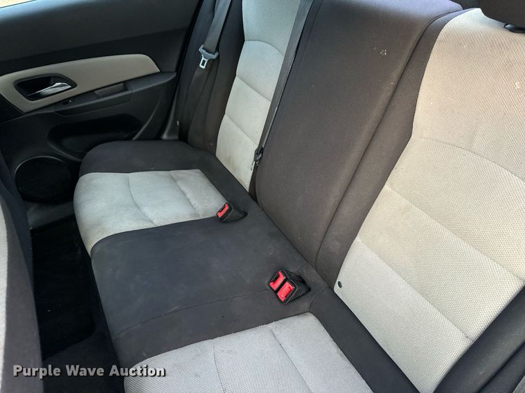 image for item EH6581 2015 Chevrolet Cruze Sedan