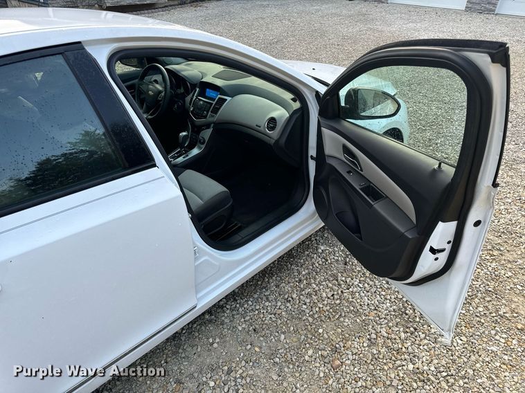 image for item EH6581 2015 Chevrolet Cruze Sedan