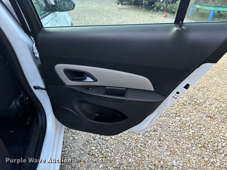 image for item EH6581 2015 Chevrolet Cruze Sedan