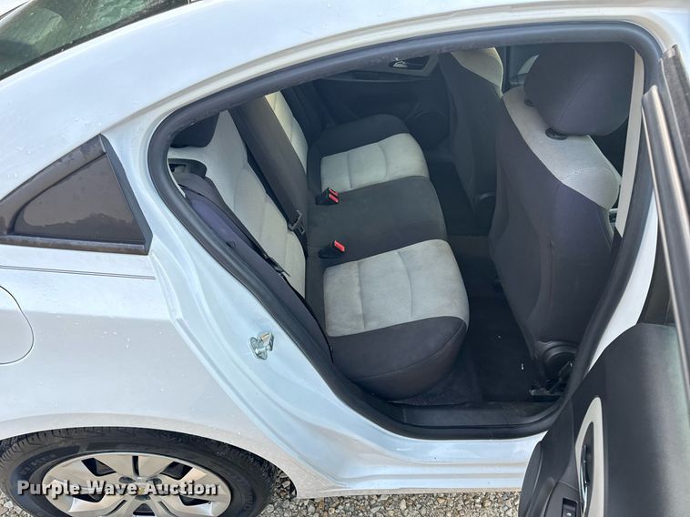 image for item EH6581 2015 Chevrolet Cruze Sedan