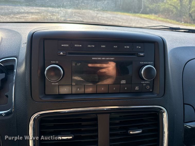 image for item EH6587 2014 Dodge Grand Caravan SXT handicap accessible van