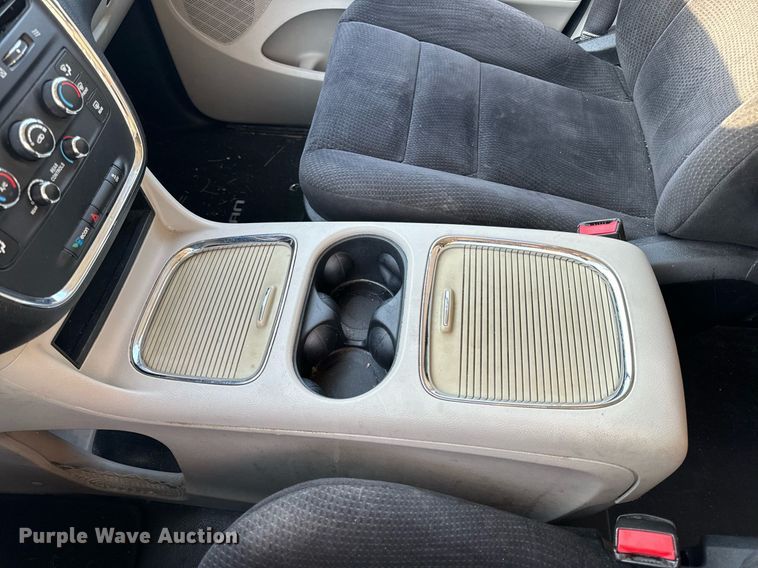 image for item EH6587 2014 Dodge Grand Caravan SXT handicap accessible van