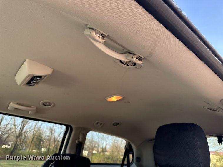 image for item EH6587 2014 Dodge Grand Caravan SXT handicap accessible van