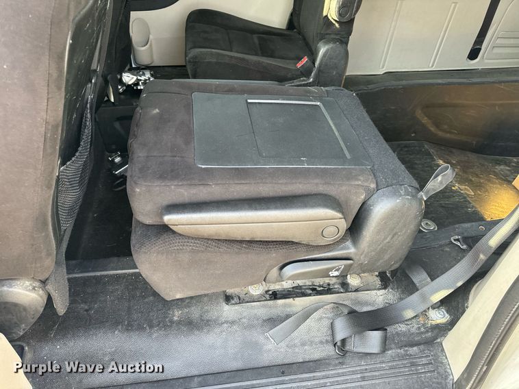 image for item EH6587 2014 Dodge Grand Caravan SXT handicap accessible van