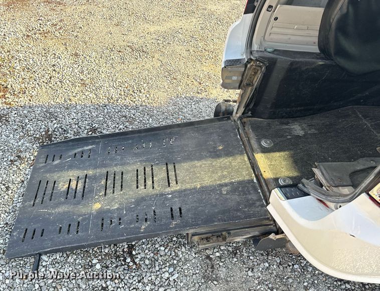 image for item EH6587 2014 Dodge Grand Caravan SXT handicap accessible van