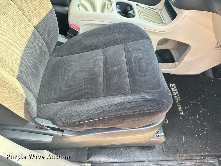 image for item EH6587 2014 Dodge Grand Caravan SXT handicap accessible van