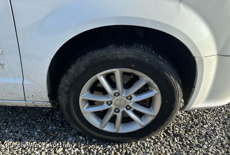 image for item EH6587 2014 Dodge Grand Caravan SXT handicap accessible van