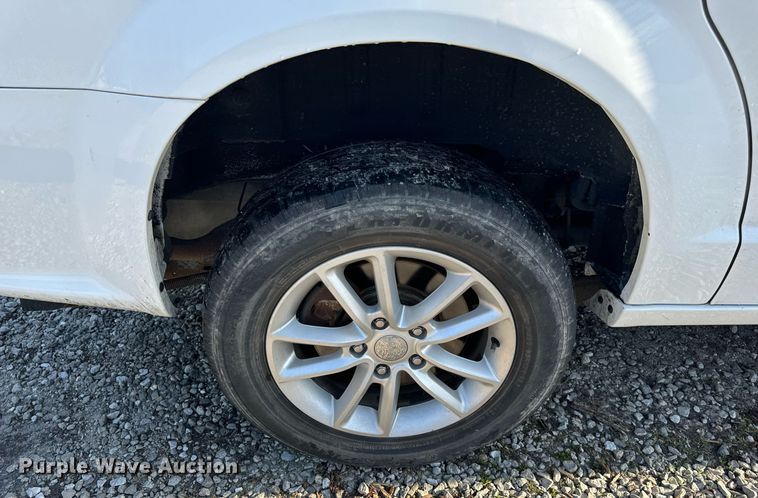 image for item EH6587 2014 Dodge Grand Caravan SXT handicap accessible van