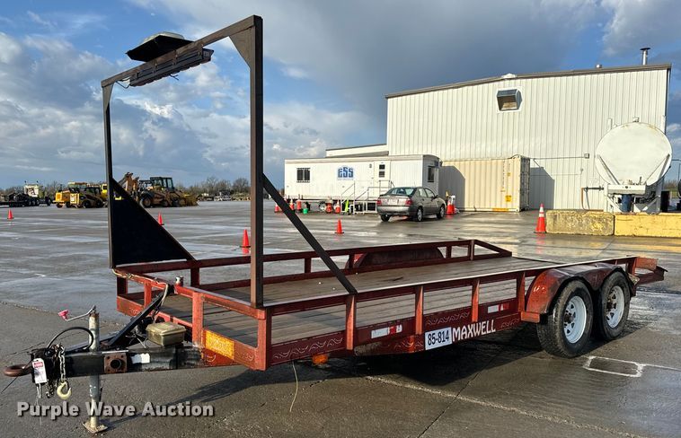 image for item EH6592 2003 Maxwell Deluxe utility trailer