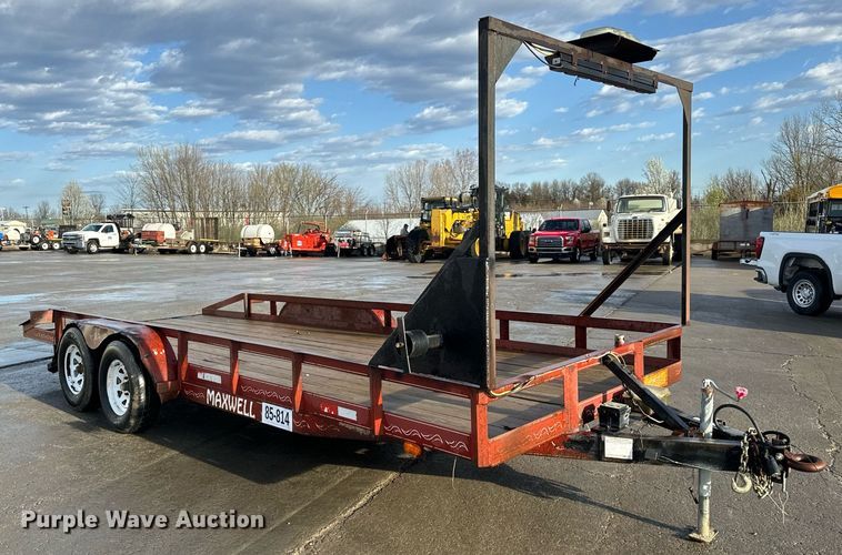 image for item EH6592 2003 Maxwell Deluxe utility trailer