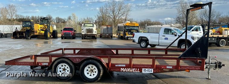 image for item EH6592 2003 Maxwell Deluxe utility trailer