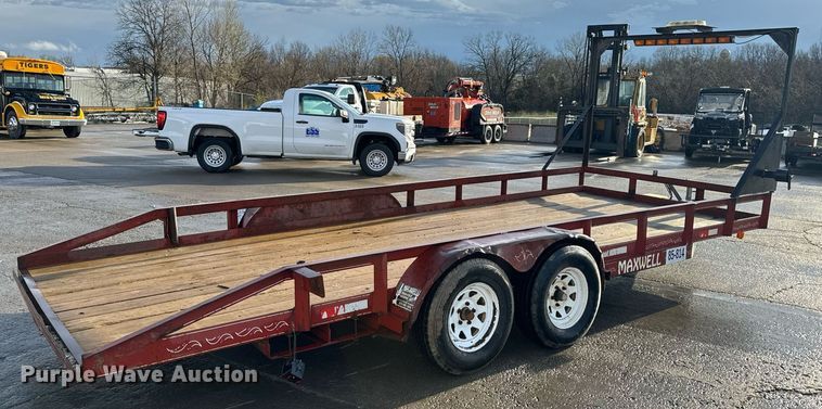 image for item EH6592 2003 Maxwell Deluxe utility trailer