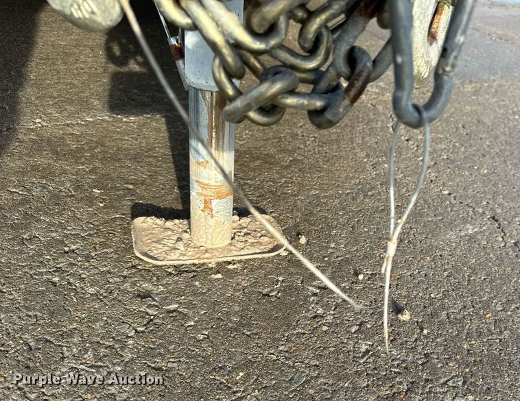 image for item EH6592 2003 Maxwell Deluxe utility trailer