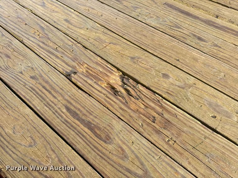 image for item EH6592 2003 Maxwell Deluxe utility trailer