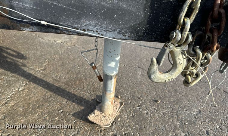 image for item EH6592 2003 Maxwell Deluxe utility trailer