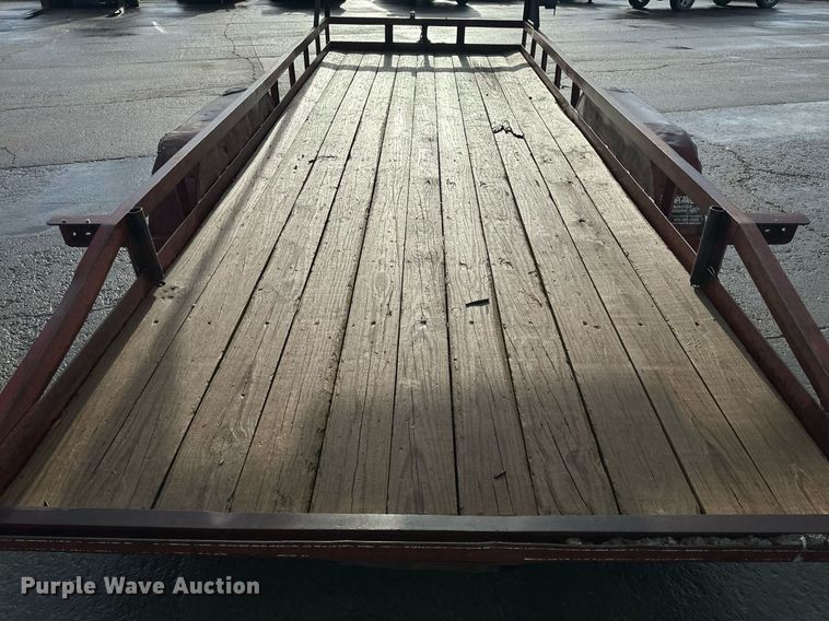 image for item EH6592 2003 Maxwell Deluxe utility trailer